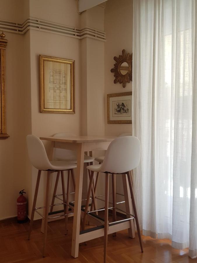 Quiet City Centre Apartment With Large Balcony เทสซาโลนิกิ ภายนอก รูปภาพ